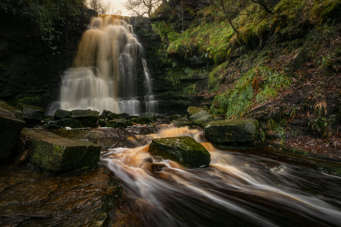 Middle Black Clough Waterfall, Glossop, Peak District England, United Kingdom